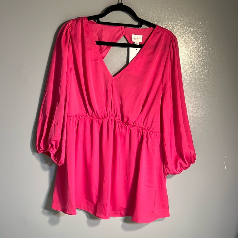 Isabel Maternity by Ingrid & Isabel NWT Pink V~Neck Blouse w/Keyhole back sz XL